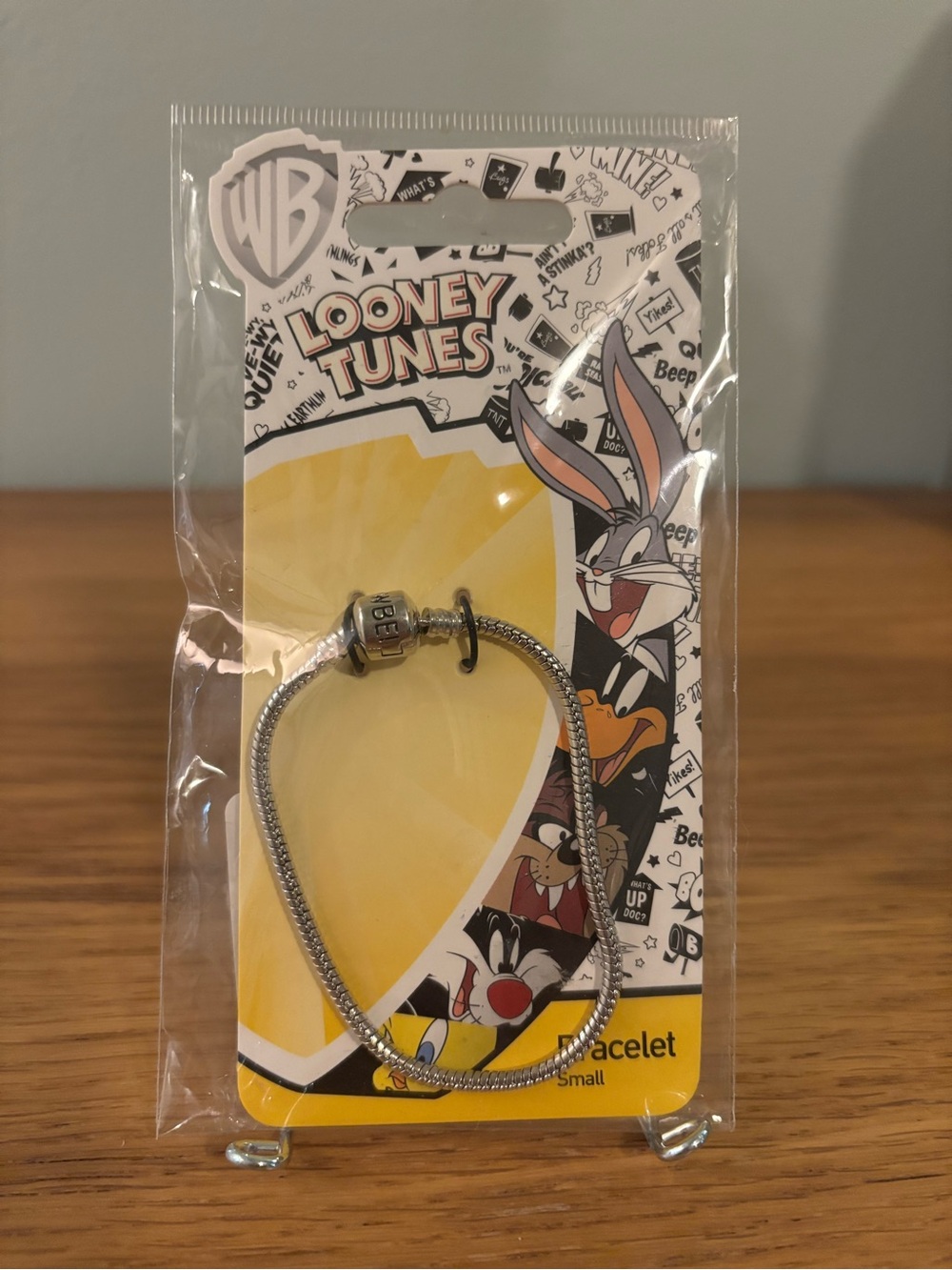 Looney Tunes licensed silver-plated snake chain charm bracelet small 18cm size.